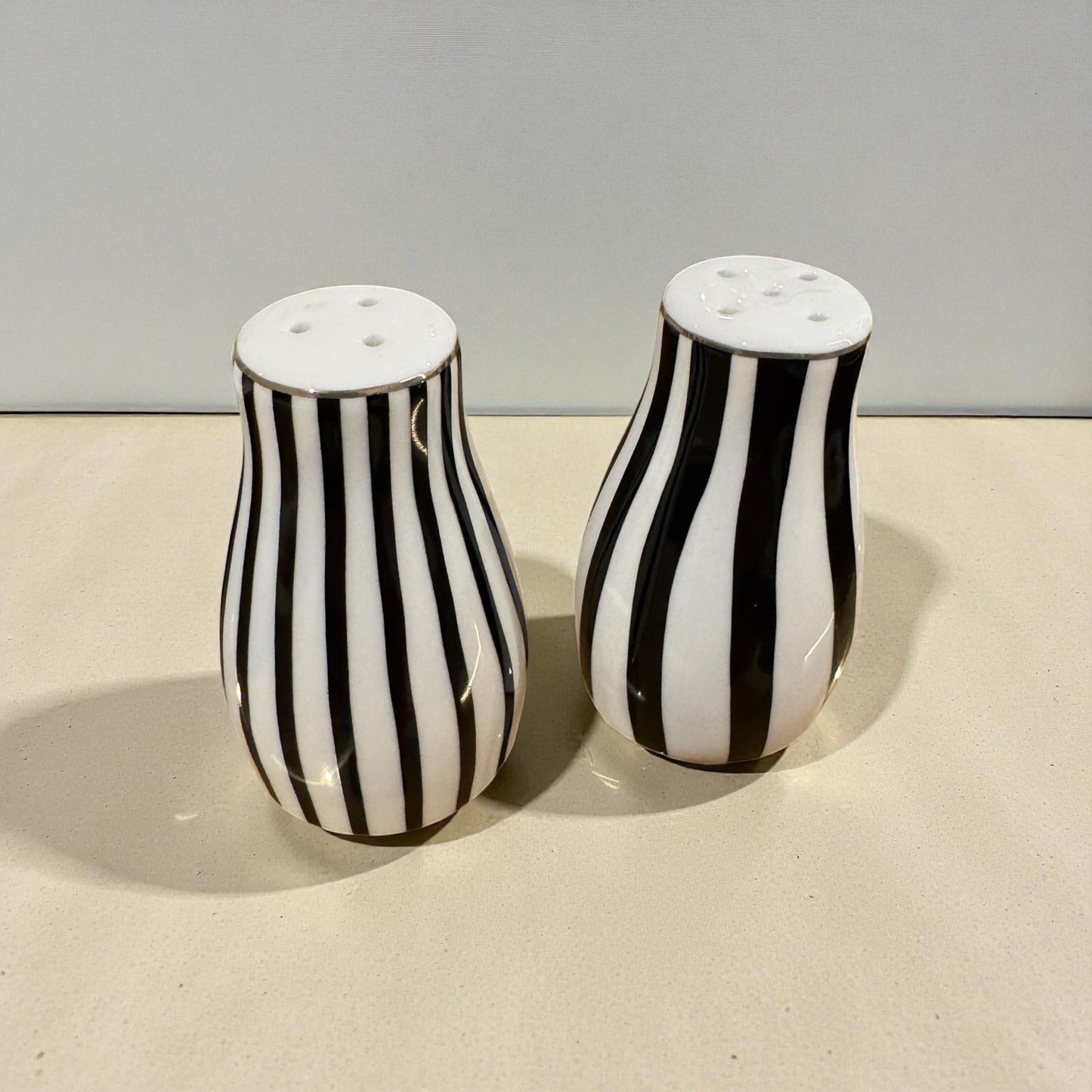 ITALORO Black & White Dining Ware 47 PCS, TE0064-2310015