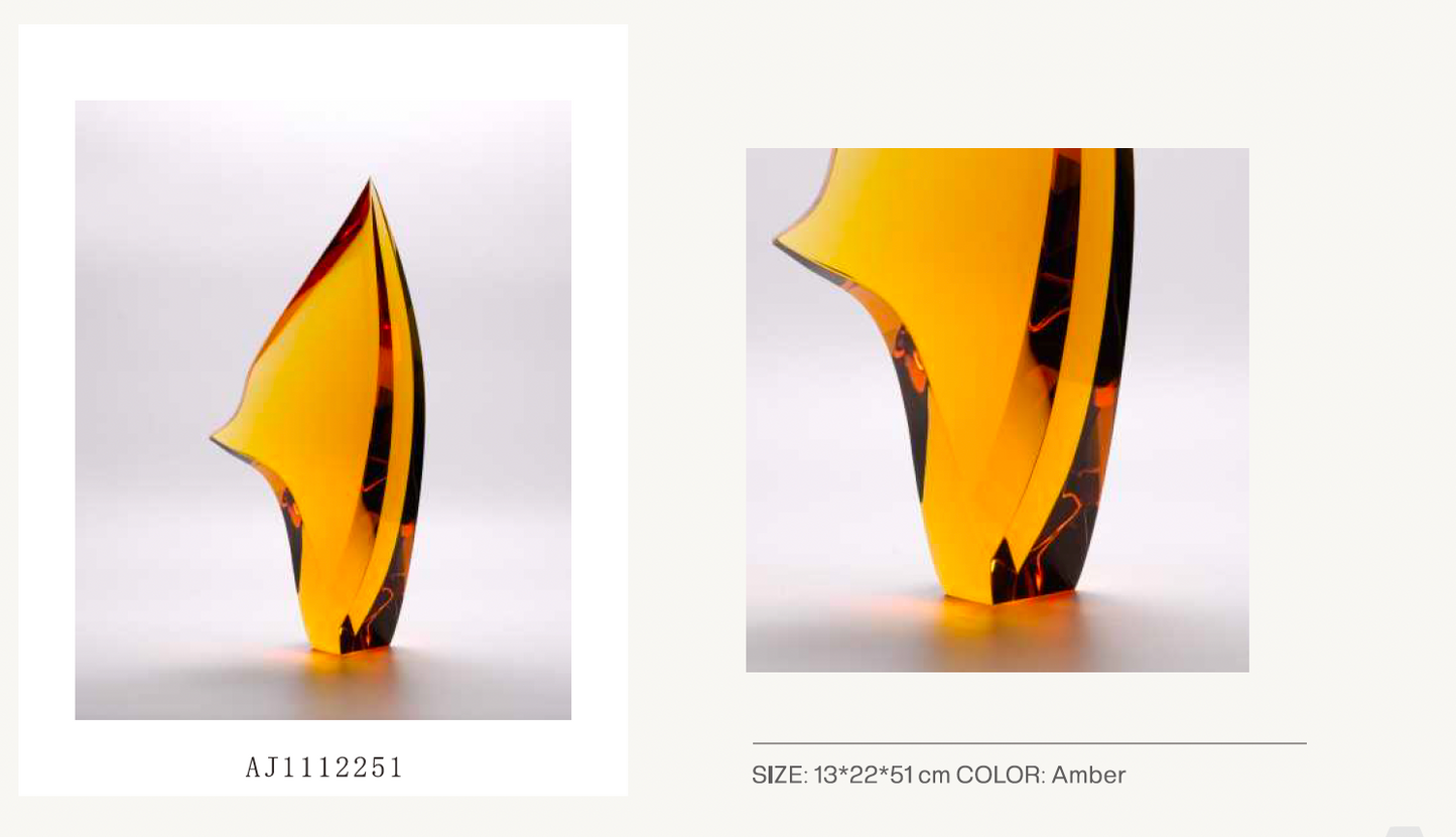 MURATERRA Crystal Amber Tower Decoration Stand - AJ1112251