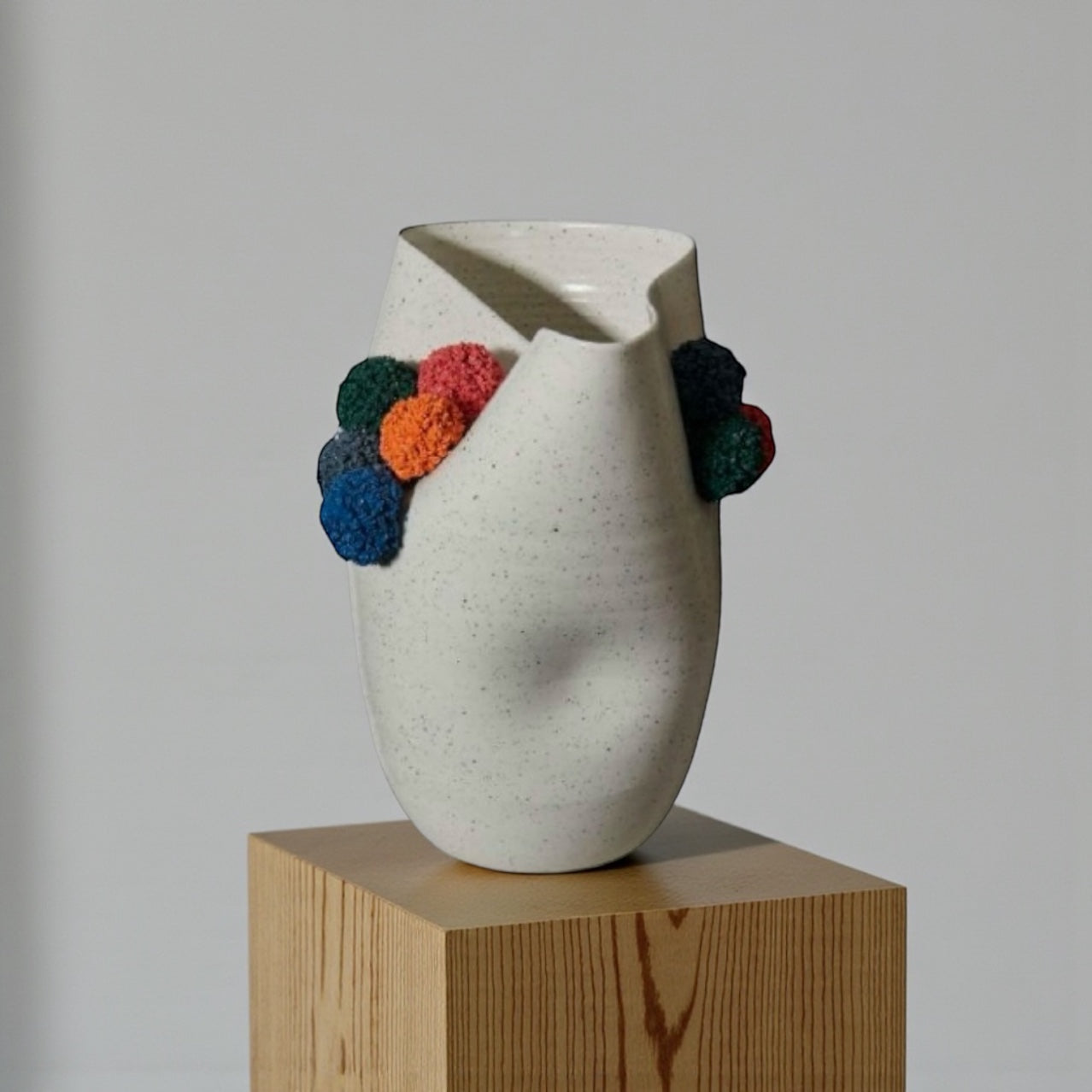 CLAIR & CHIC  Handmade Ceramic Vase - SQ24002