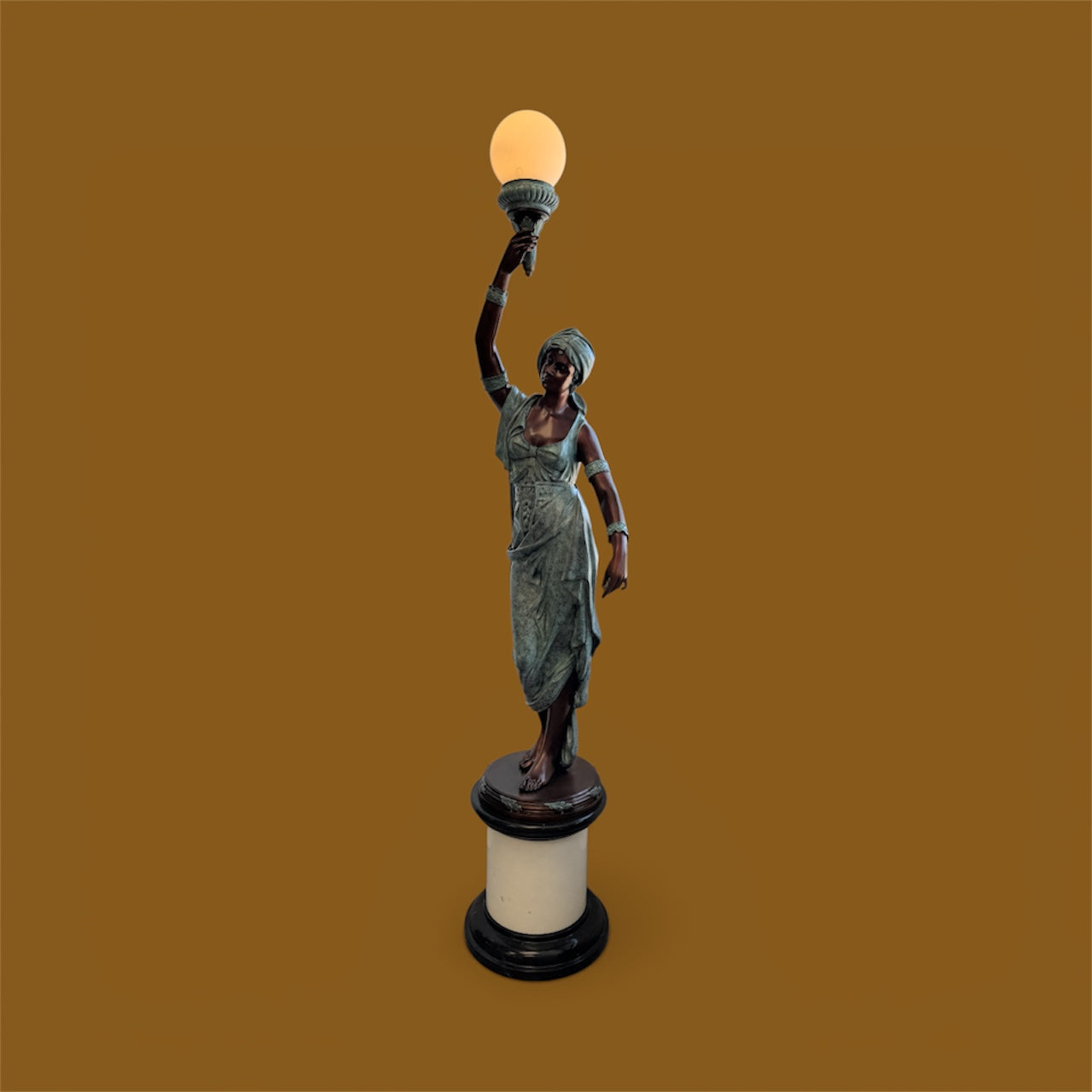 Giovanni Handmade Life Size Female Figure stand Right Hand Light  Bronze HXL-241MJ-RD , 60x60x220 cm