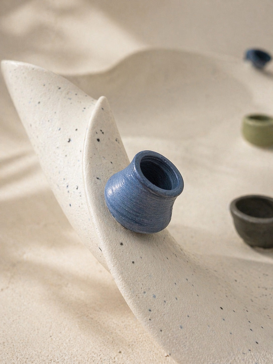 CLAIR & CHIC  Handmade Ceramic Fruit Bowl  - JDQ24026