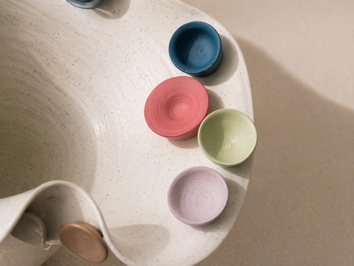 CLAIR & CHIC  Handmade Ceramic Vase - JDQ24025
